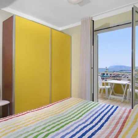Residenza Levante דירה *