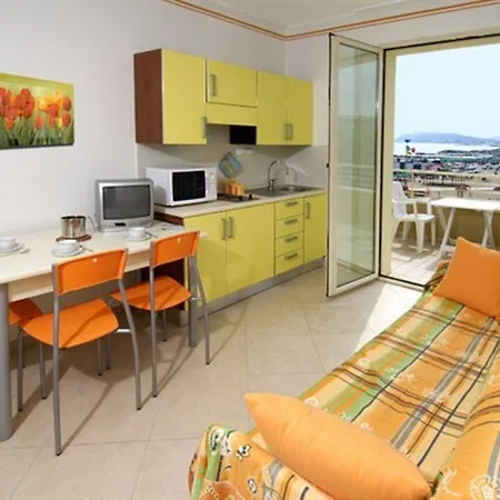 Residenza Levante * ריצ'יונה