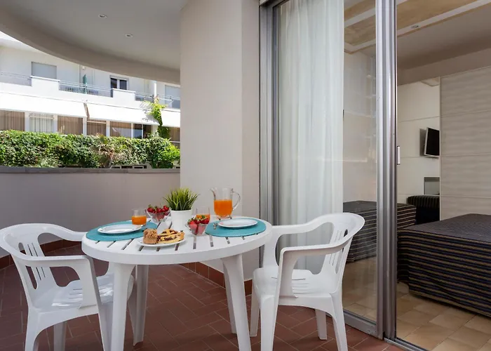 Residenza Levante Риччоне