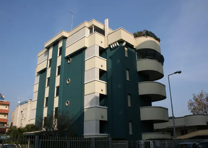 Апартаменты Residenza Levante Риччоне